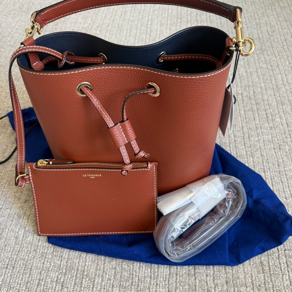Le Tanneur Louise Bucket Bag NWT